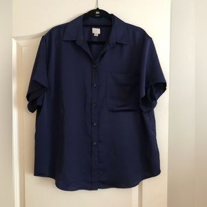 Navy short sleeve button down shirt